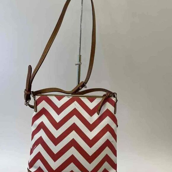 Dooney & Bourke Designer pink red /White Cross Body Bag Purse Crossbody Handbag - Picture 2 of 6